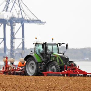 Seed Drilling. one pas combined with fertillizer application